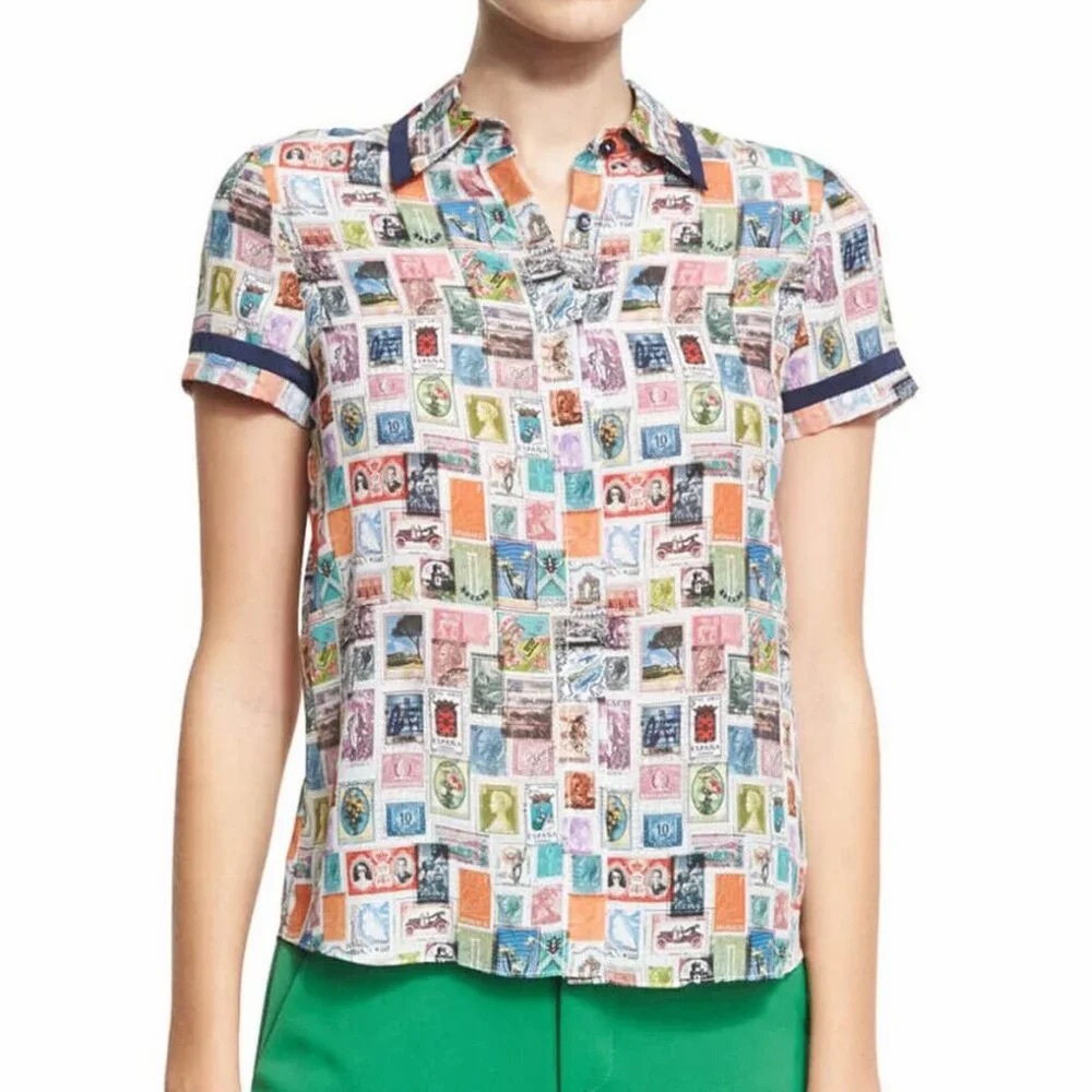 Alice + Olivia Oswald Blouse Top Silk Postage Stamp Print Short Sleeve Blue M